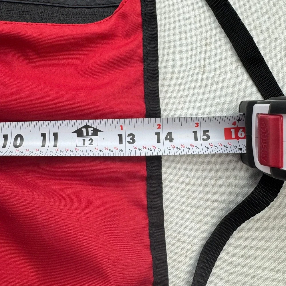 Nike Drawstring Backpack Unisex OS Red Black Swoosh Zippered Pocket Sporty Gym